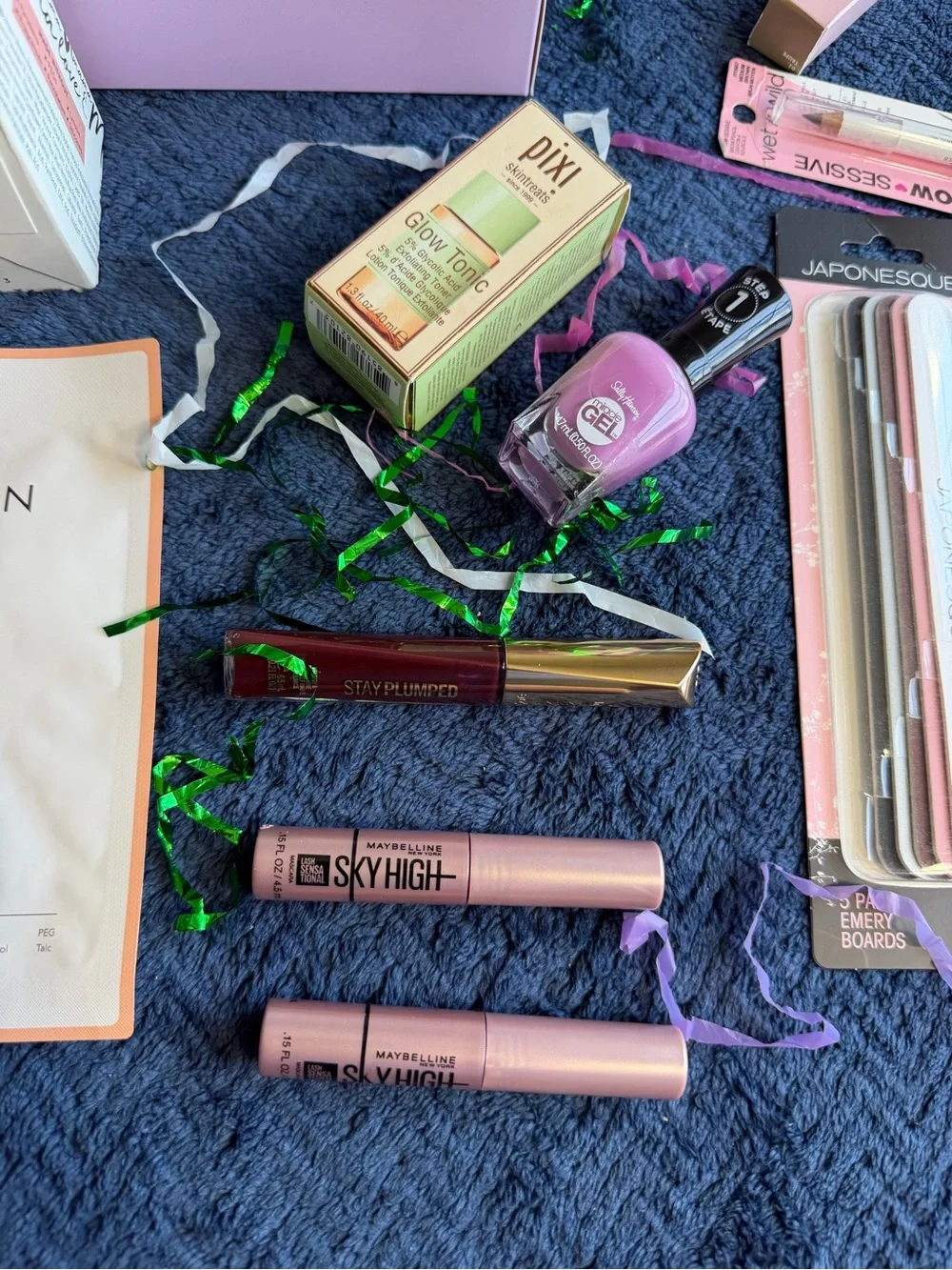 OVER $300 MSRP 19 Pcs All Inclusive High End Beauty Bundle For less Than $3 each